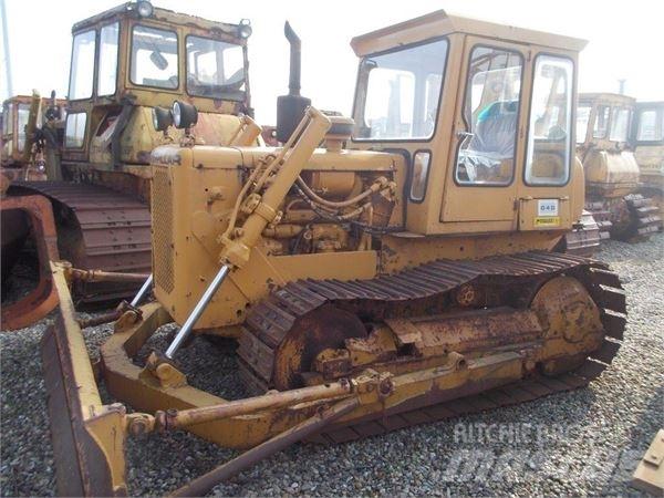 CAT D4D Pásové dozery