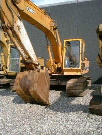 Kobelco 907 Pásová rýpadla