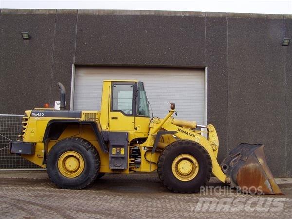 Komatsu WA420-3H Kolové nakladače