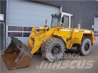 Liebherr 541 Kolové nakladače