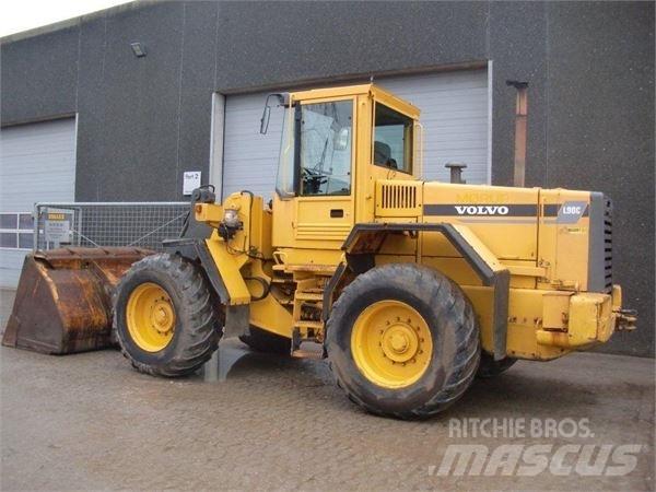 Volvo L90C Kolové nakladače