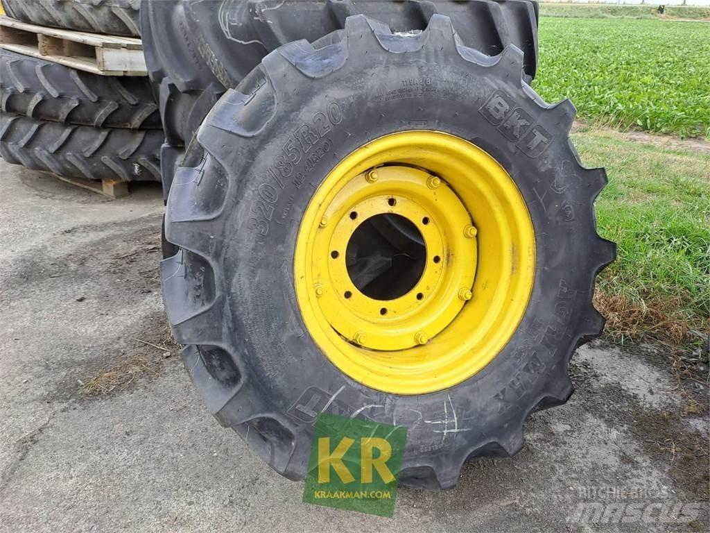 BKT 320/85R20 855 Pneumatiky, kola a ráfky