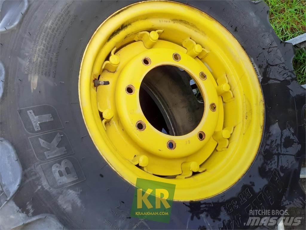 BKT 320/85R20 855 Pneumatiky, kola a ráfky