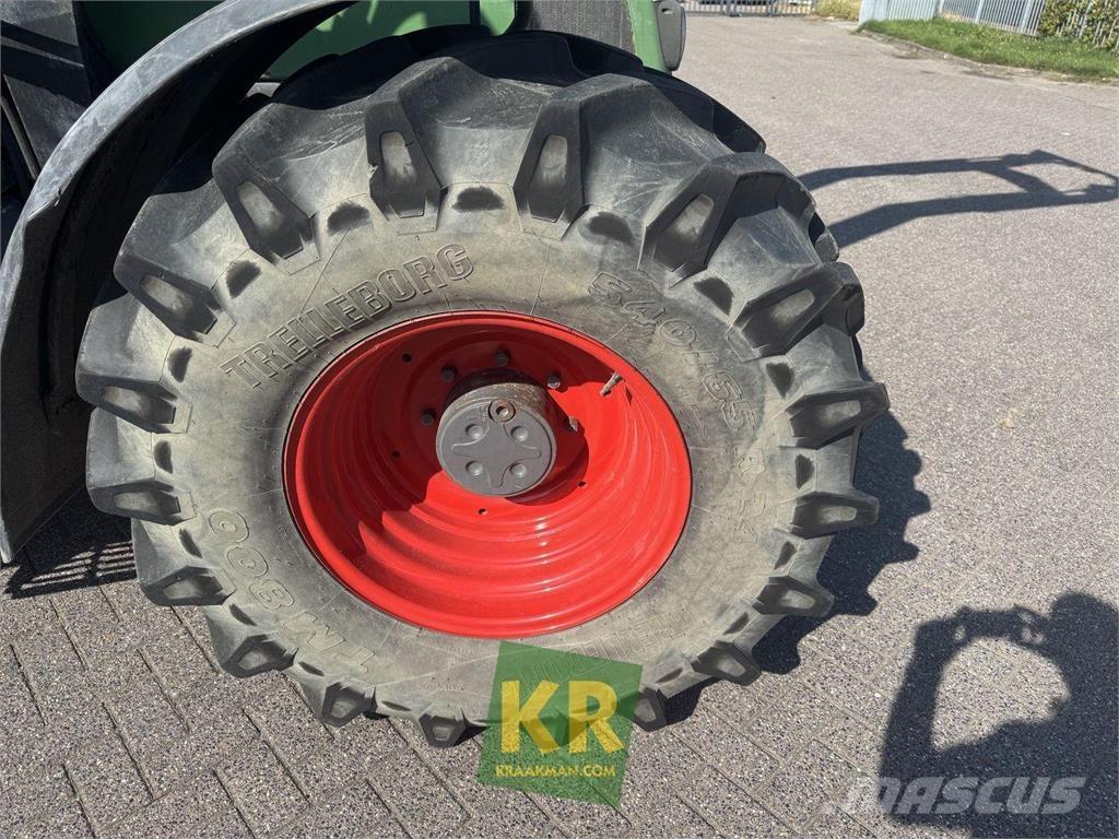 Fendt 716 Vario Traktory