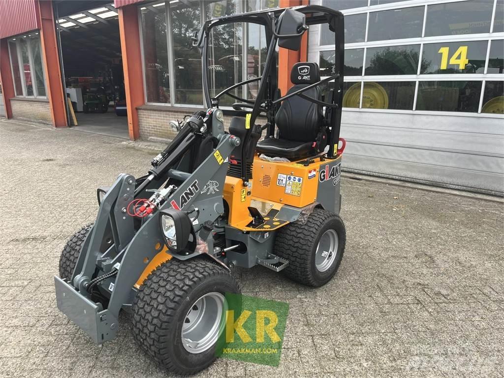 GiANT G1200 Čelní nakladače a rypadla