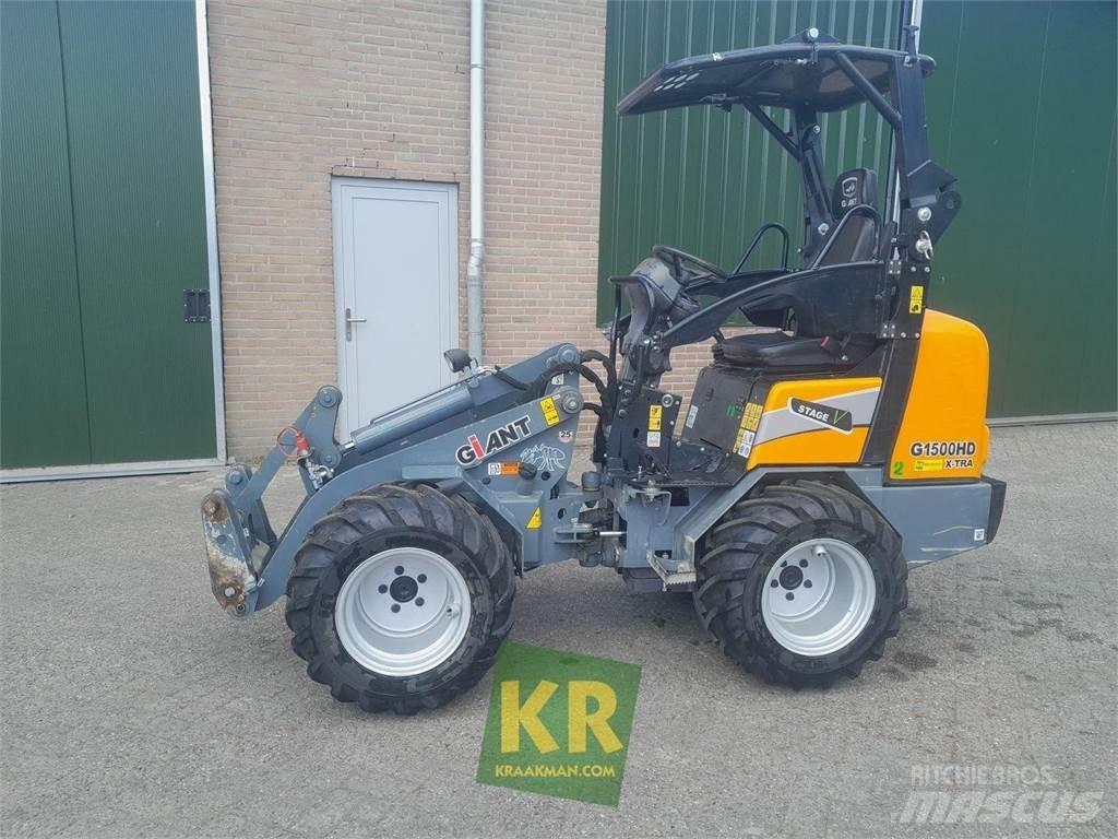 GiANT G1500 Čelní nakladače a rypadla