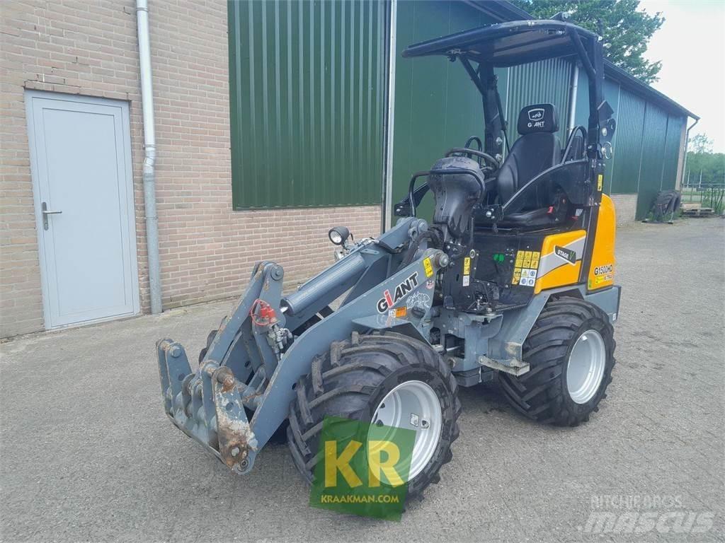GiANT G1500 Čelní nakladače a rypadla