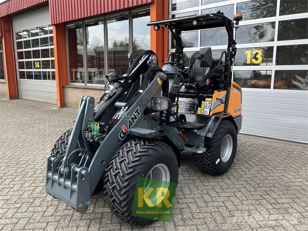 GiANT G2700 HD Čelní nakladače a rypadla