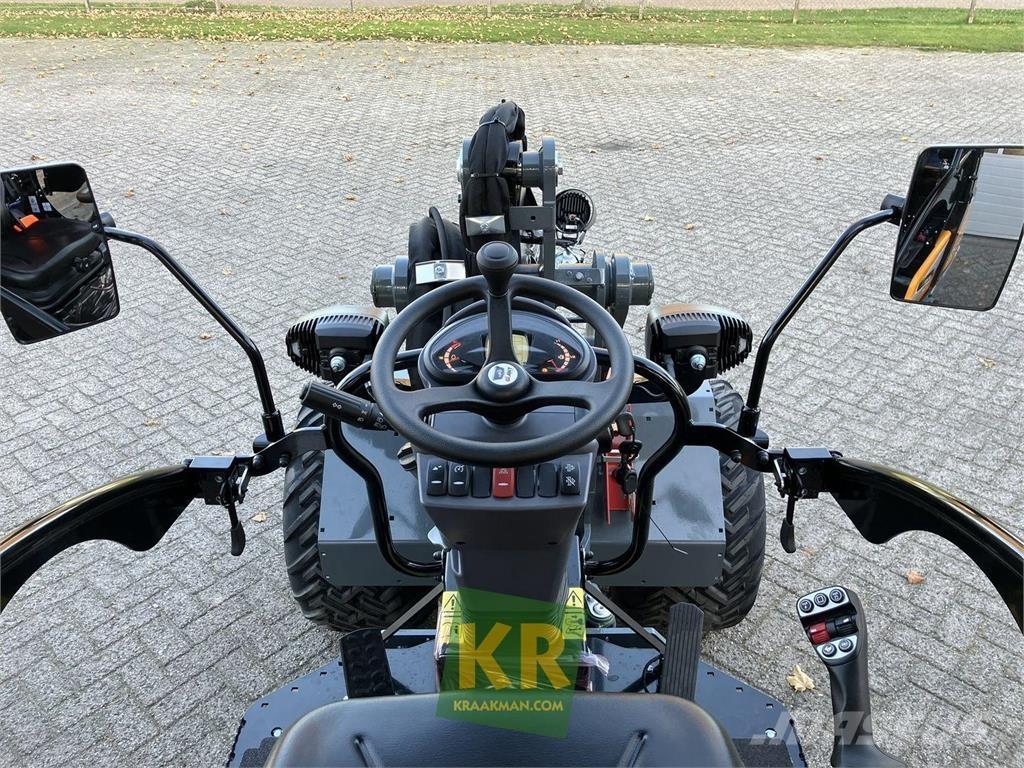 GiANT G2700 HD+ Čelní nakladače a rypadla