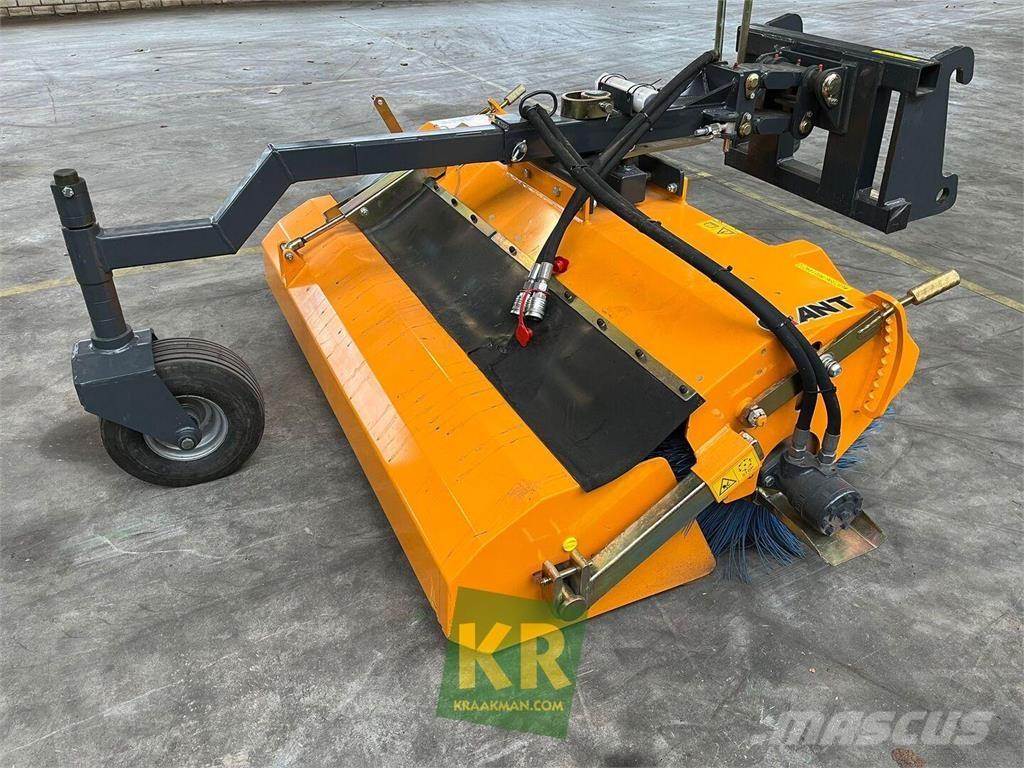 GiANT Veegmachine Zametací stroje