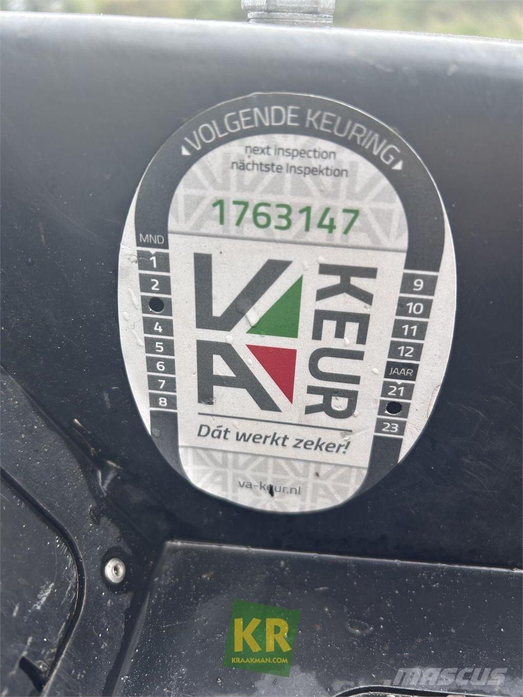 Jacobsen AR331 Sekačky pro sečení roughů a semiroughů