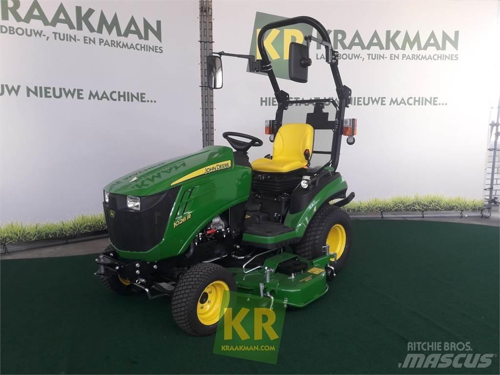 John Deere 1026R Kompaktní traktory