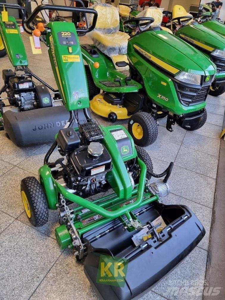 John Deere 220 Kombajnové hlavice