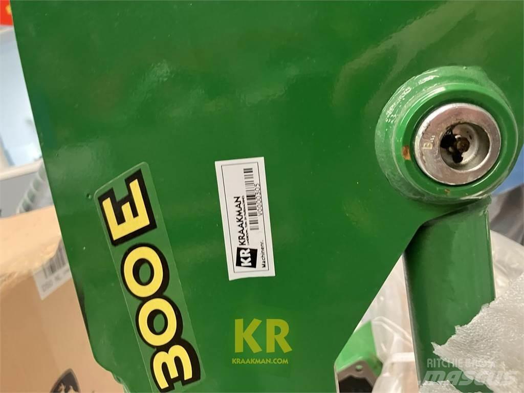 John Deere 300E Čelní nakladače a rypadla