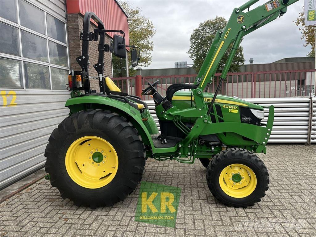 John Deere 4049M Kompaktní traktory