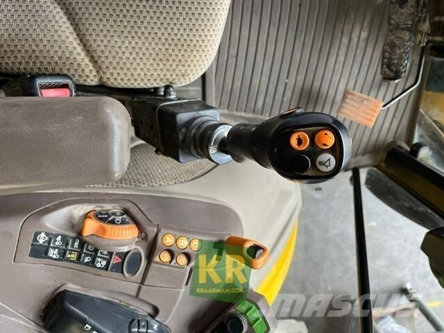 John Deere 5100R Traktory