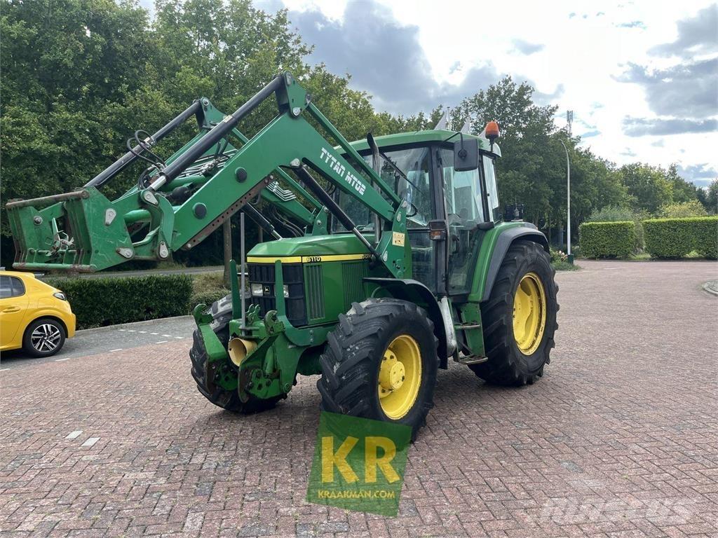 John Deere 6110 Traktory