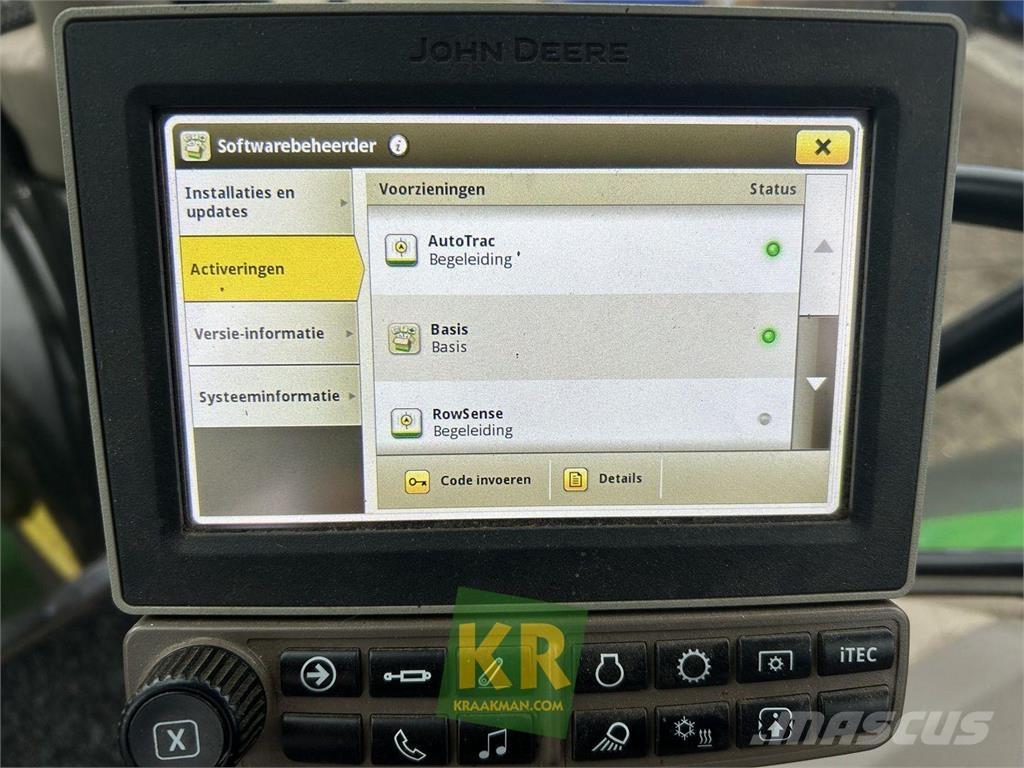 John Deere 6110R Traktory