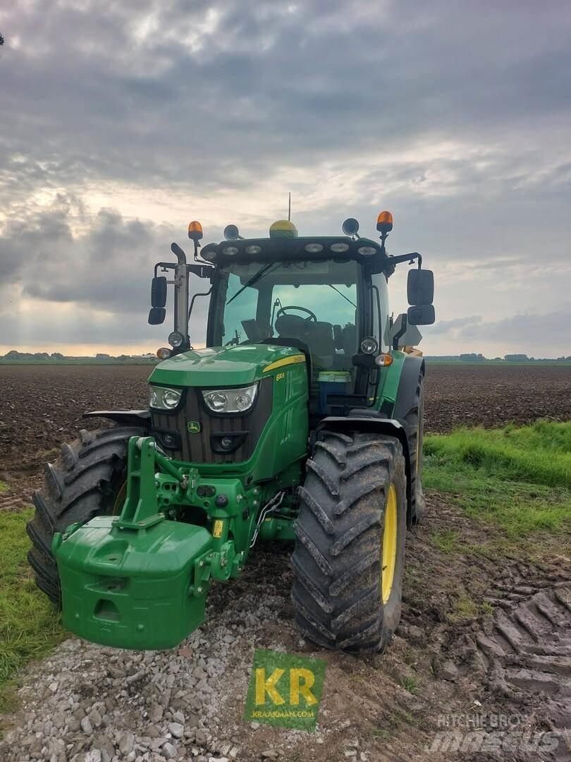 John Deere 6130R Traktory