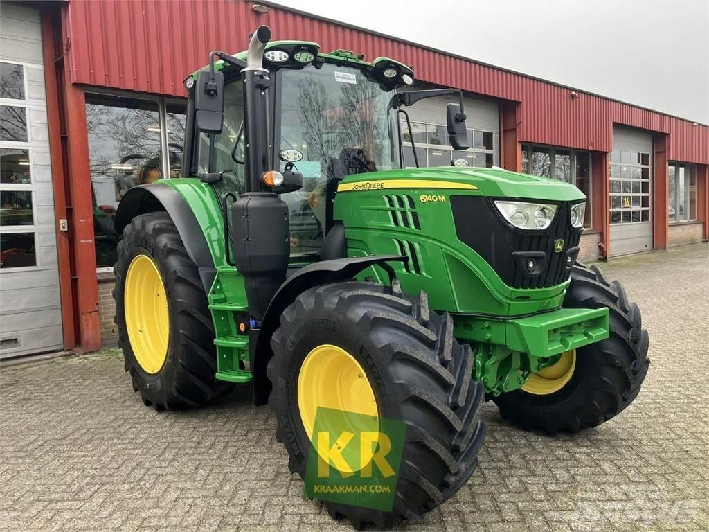 John Deere 6140M Traktory