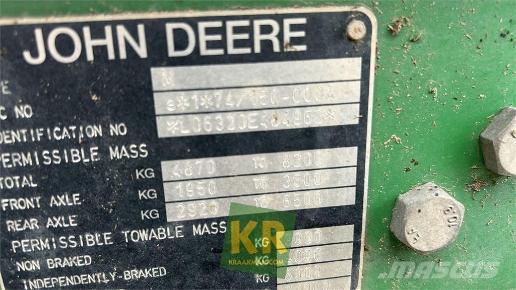 John Deere 6320 Traktory