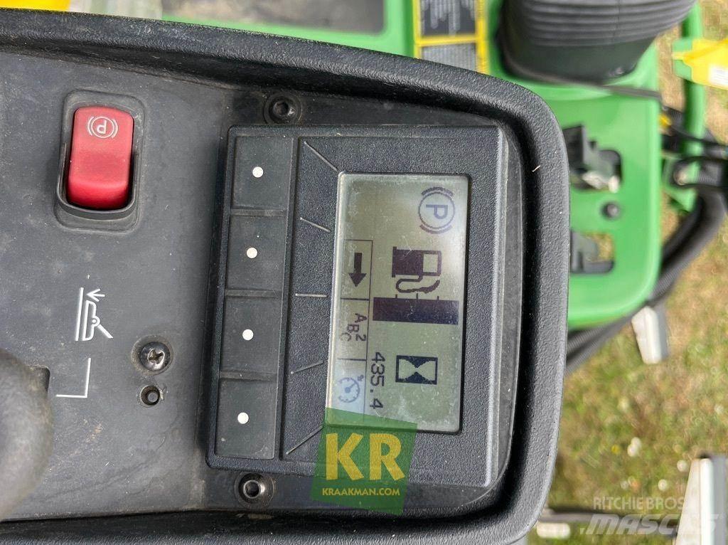 John Deere 6700A Sekačky greenů