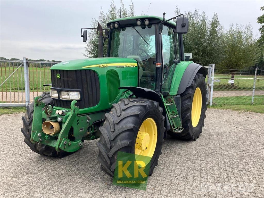 John Deere 6920 Traktory