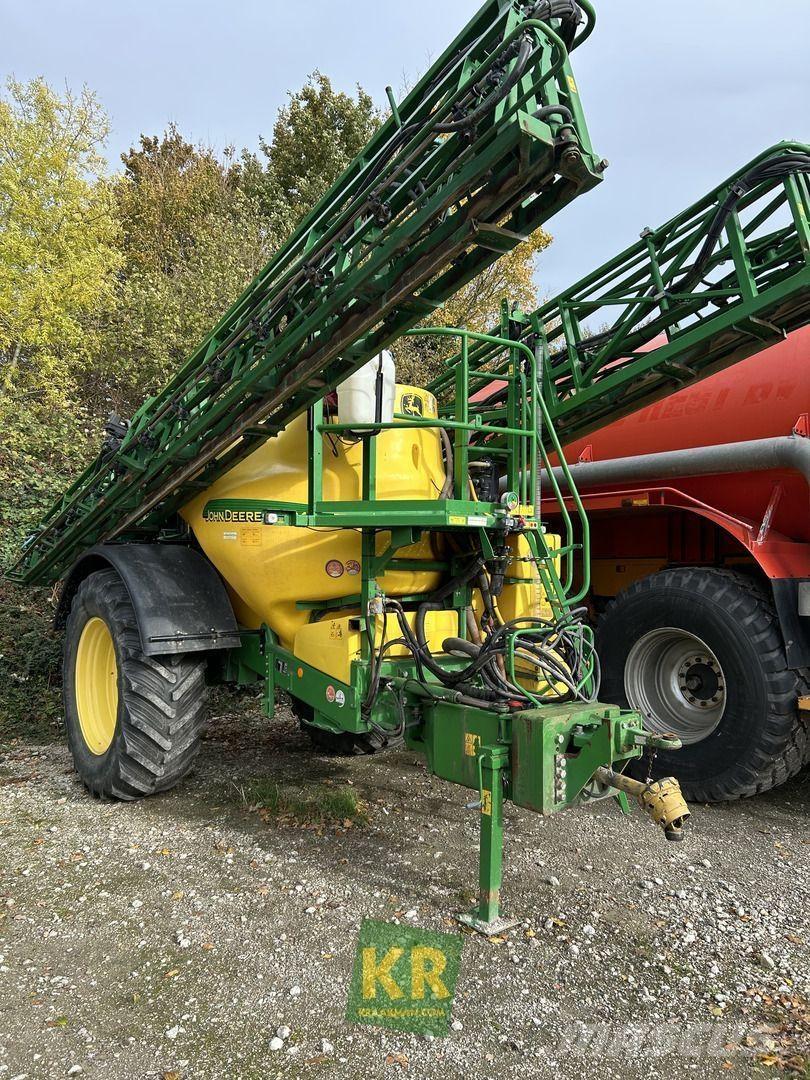 John Deere 840 Samohybné postřikovače