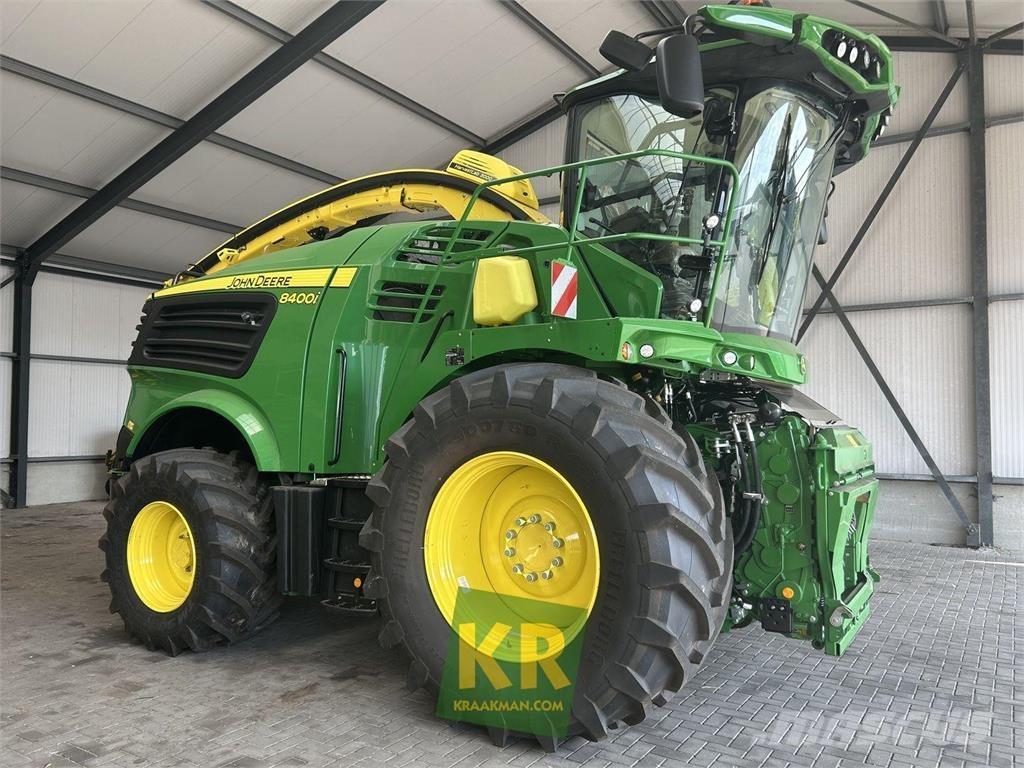 John Deere 8400 Sklízecí řezačka