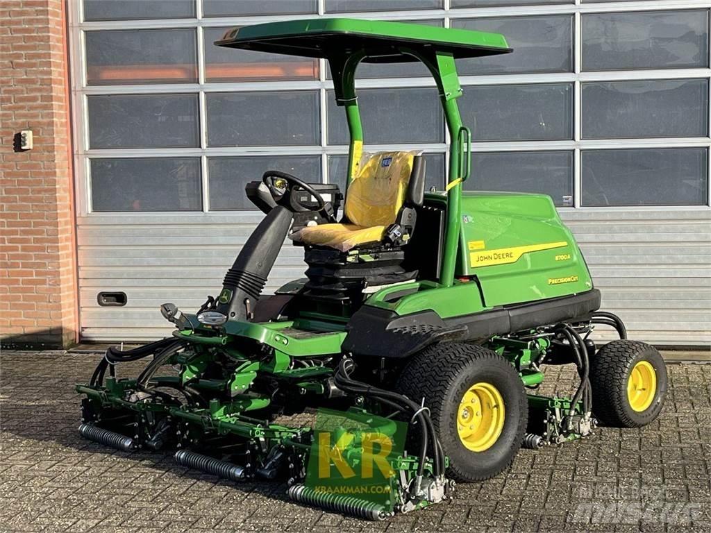 John Deere 8700A Sekačky greenů