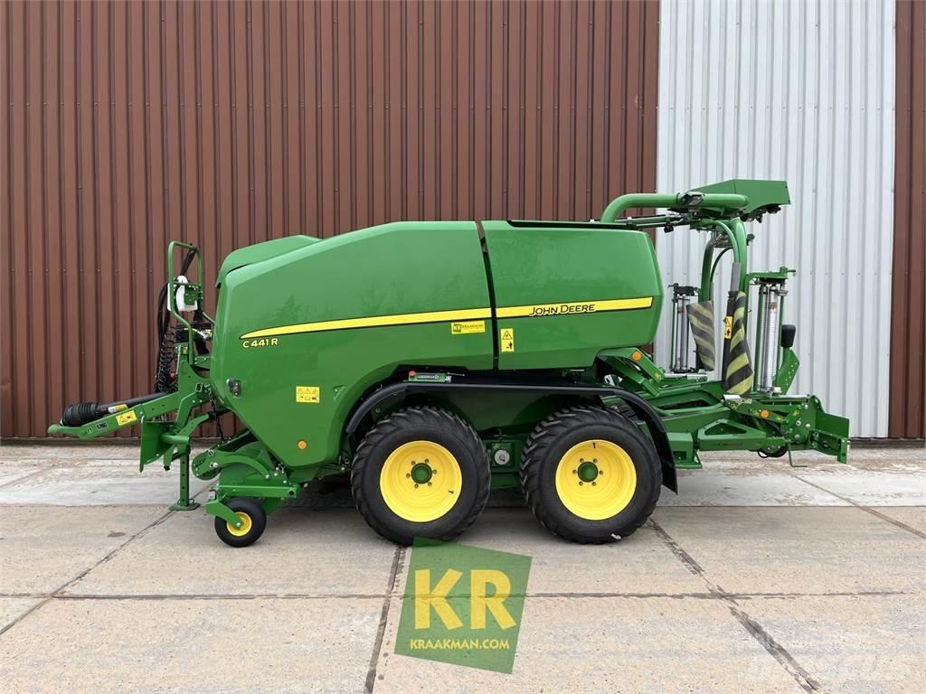 John Deere C441R Lis na válcové balíky