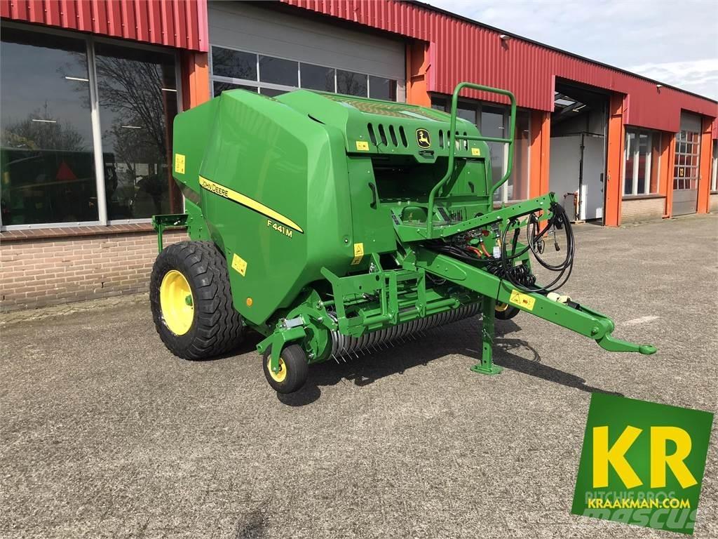 John Deere F441M Další