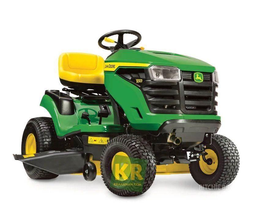 John Deere X107 Samojízdné sekačky