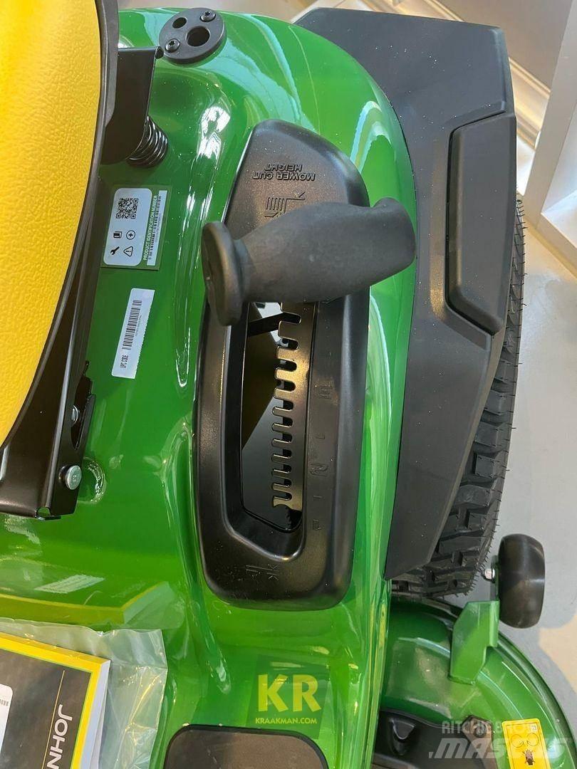 John Deere X127 Samojízdné sekačky