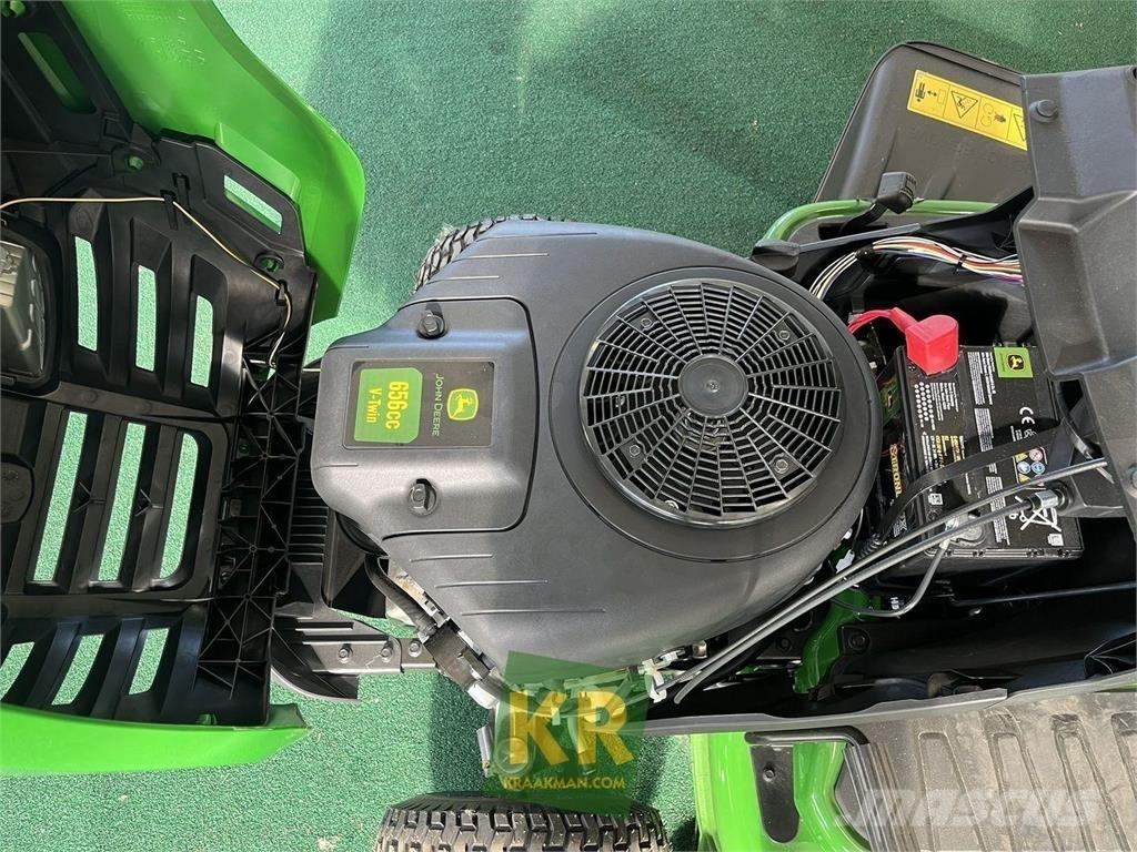 John Deere X127 Samojízdné sekačky
