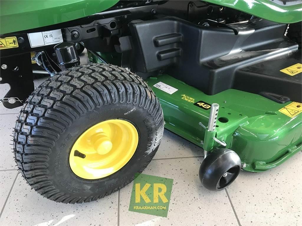 John Deere X370 Samojízdné sekačky