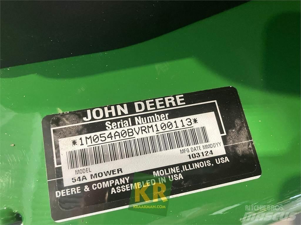 John Deere X590 Samojízdné sekačky