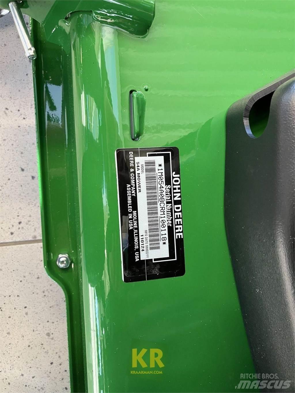 John Deere X590 Samojízdné sekačky