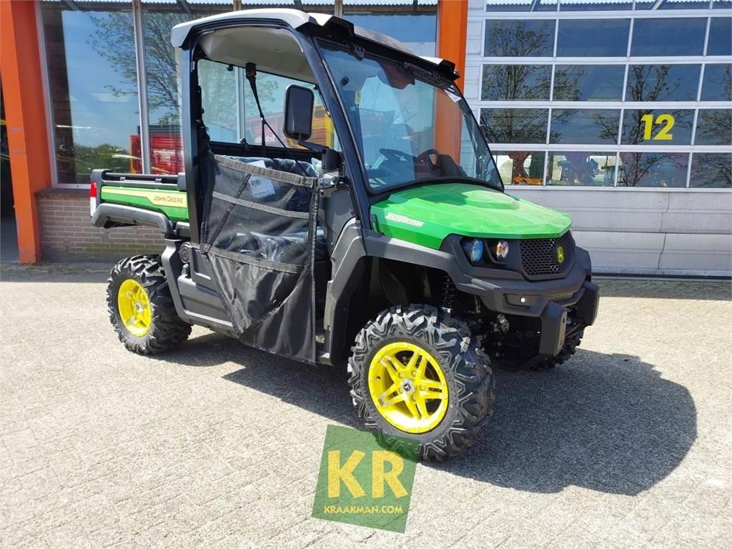 John Deere XUV835M Terénní vozidla
