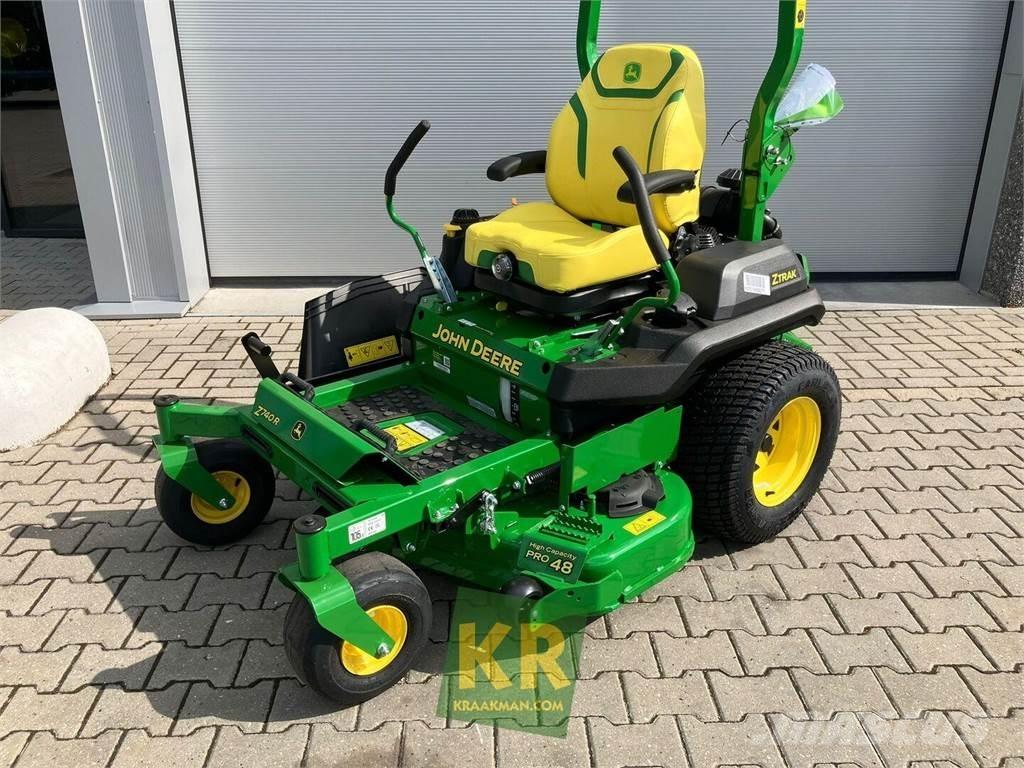 John Deere Z740R Další