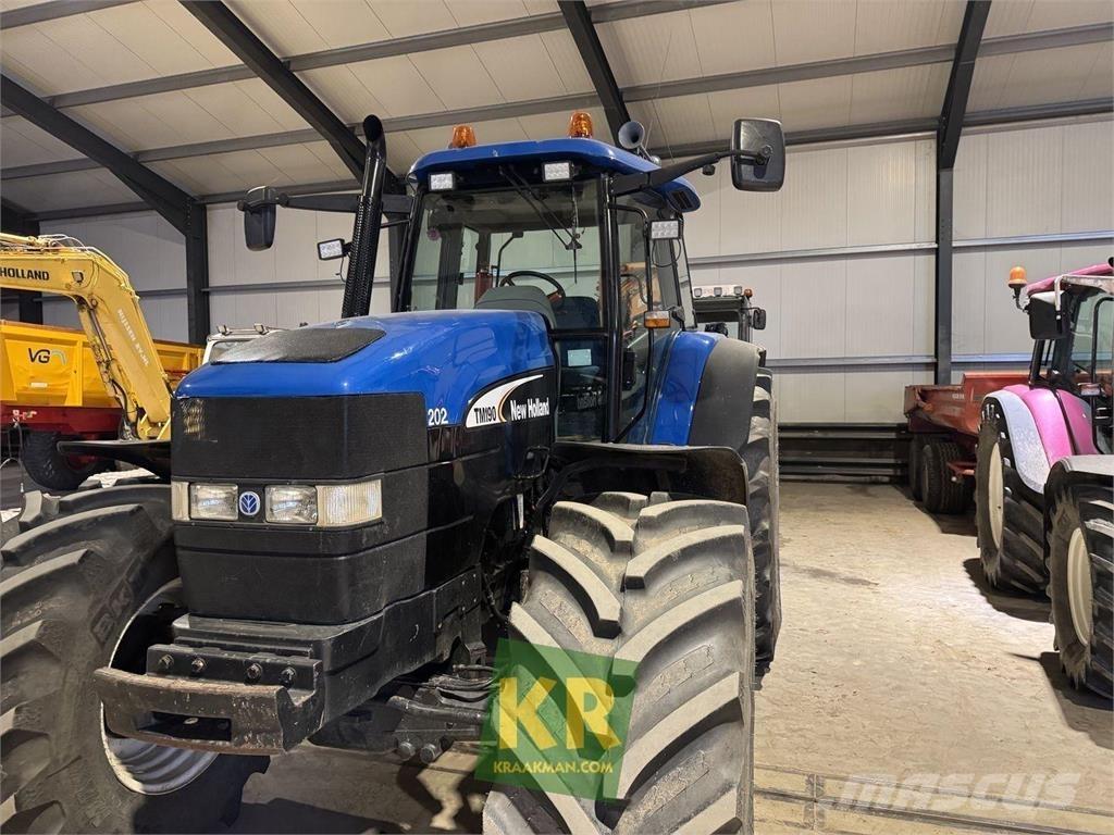 New Holland TM190 Traktory