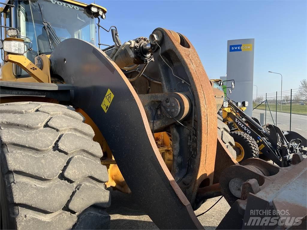 Volvo L250H Kolové nakladače