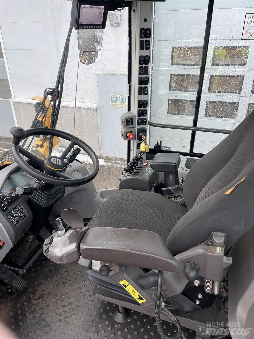 Volvo L60H Kolové nakladače