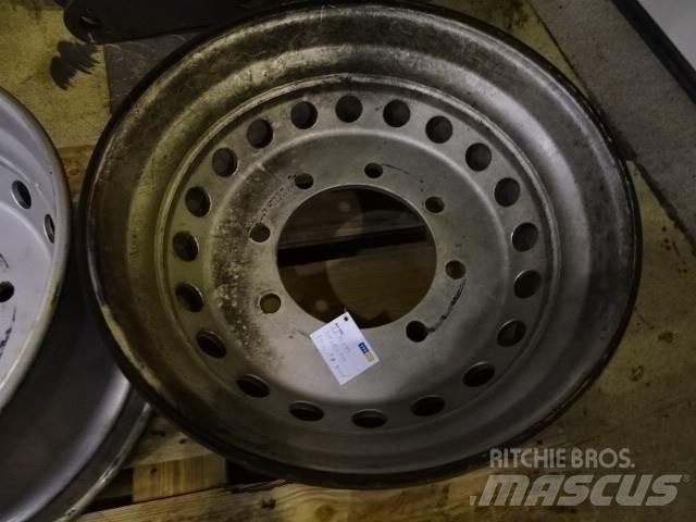 Volvo L30 Fälg Pneumatiky, kola a ráfky