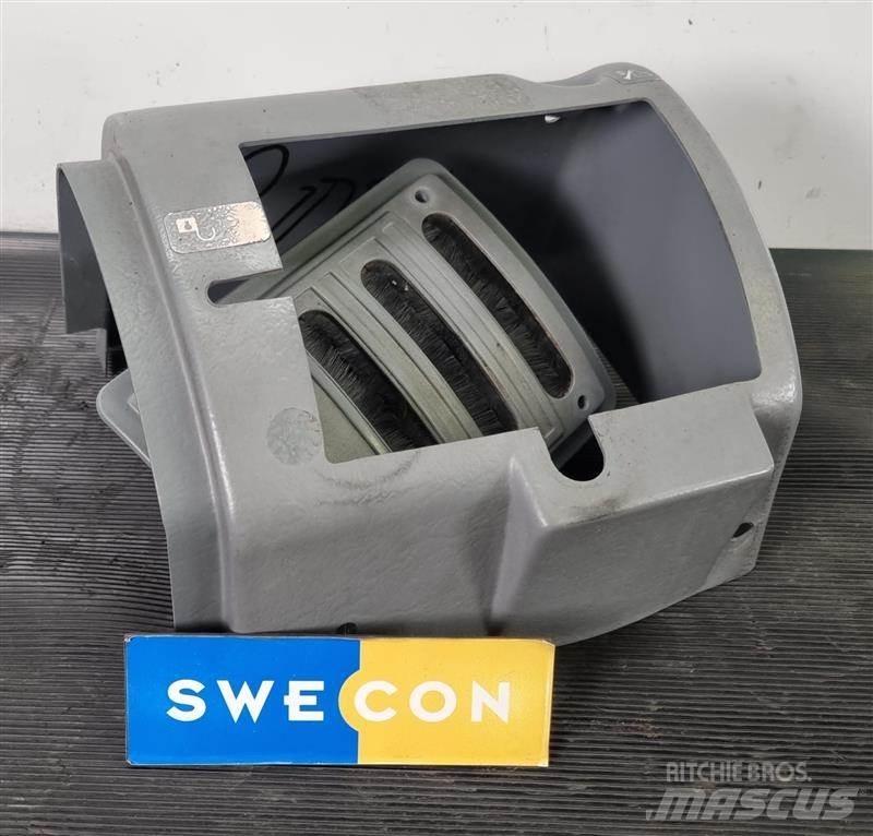 Volvo L90C HUV Kabiny a interiér