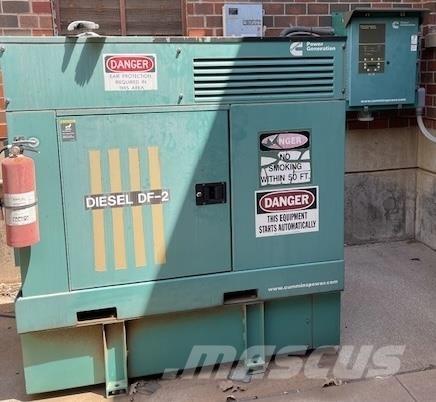 Onan 15kW Naftové generátory