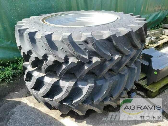  520/85R42 Pneumatiky, kola a ráfky