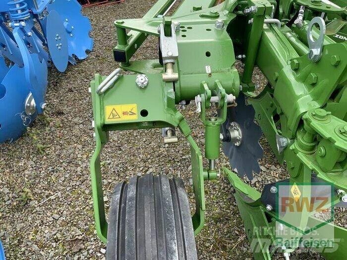 Amazone Cayros XS 950 Oboustranné pluhy
