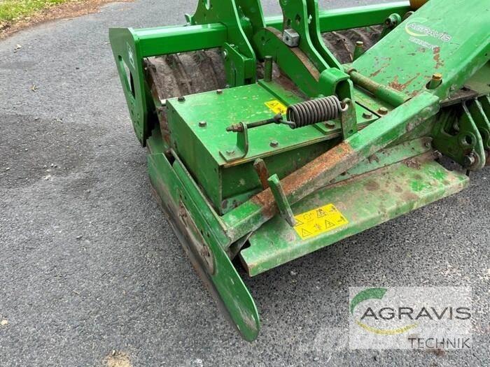Amazone KX 3000 Rotační brány a půdní frézy
