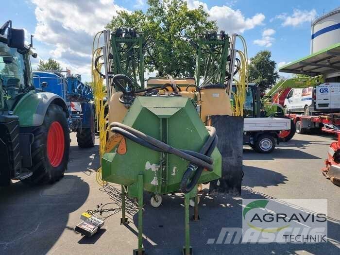 Amazone UF 1200 Tažené postřikovače